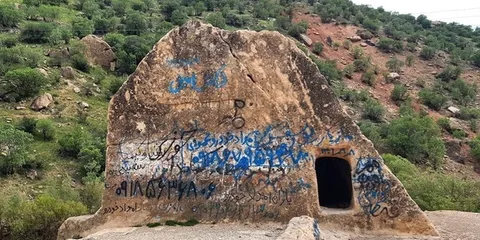 شمارش معکوس برای انفجار یک اثر باستانی ایران (+عکس و فیلم)