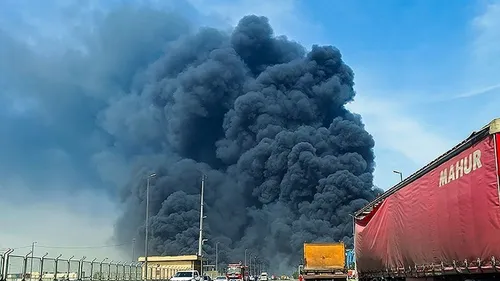 چرا محموله بسیار خطرناک را به عنوان کالای عادی وارد بندر رجایی شهر کردید؟