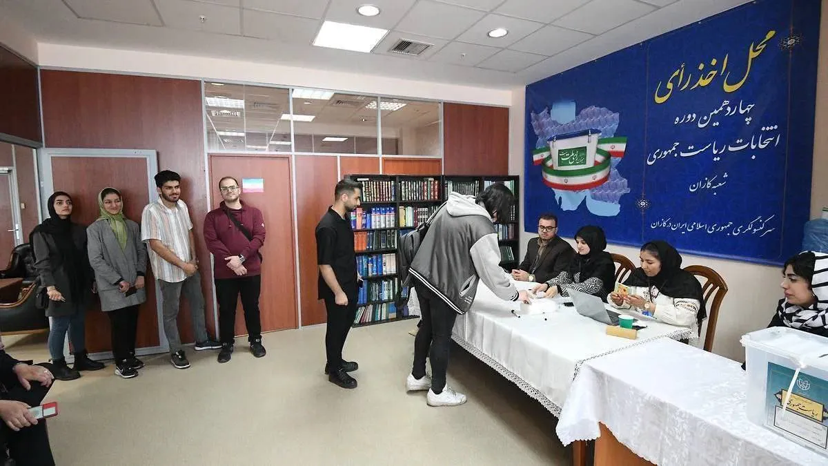 گزارش تصویری چهاردهمین دوره انتخابات ریاست جمهوری در شهر کازان مرکز جمهوری تاتارستان روسیه