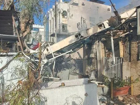 سپاه: در حمله اسرائیل به کنسولگری ایران در دمشق، سردار زاهدی، سردار حاج رحیمی و ۵ تن از افسران همراه آنان به شهادت رسیدند