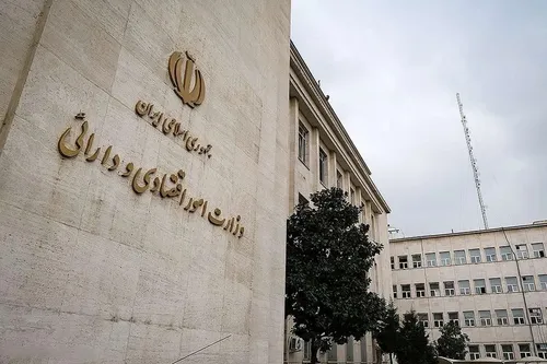 مدنی&zwnj;زاده گزینه نهایی دولت برای وزارت اقتصاد شده است؟
