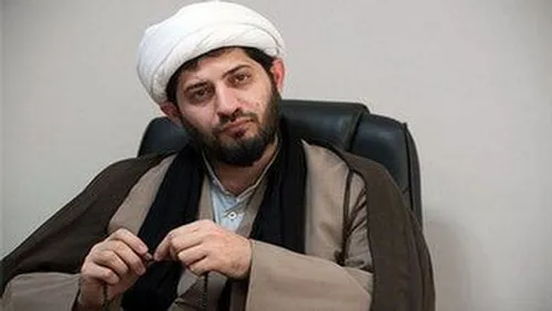 چرا پول‌ها را به دلار به فوتبالیست‌ها می‌دهید؟