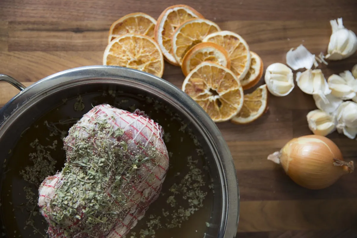 حتما عصاره این گیاه را به گوشت اضافه کنید