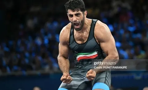 مرد طلایی کشتی ایران داماد شد