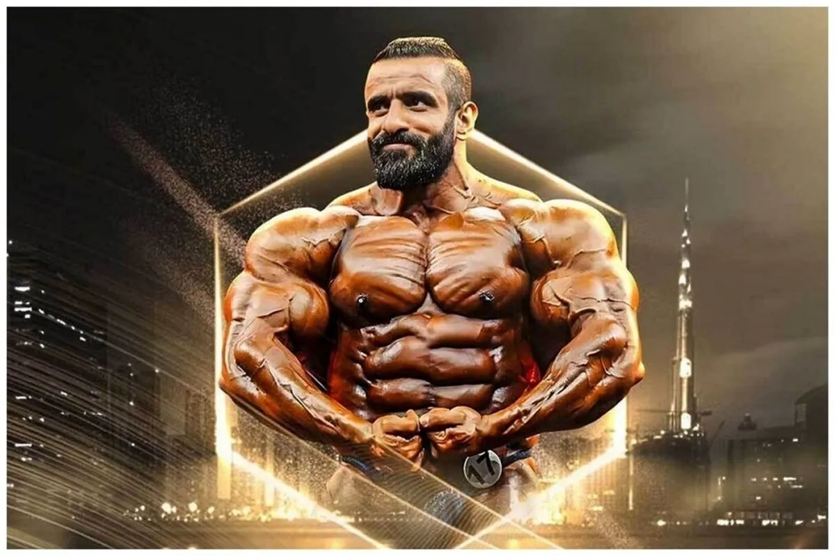 تیپ متفاوت هادی چوپان و خانواده‌اش در کشتی اماراتی