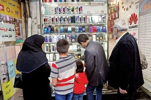 قیمت گوشی&zwnj;های سامسونگ، شیائومی و آیفون امروز شنبه ۲۸ مرداد ۱۴۰۲