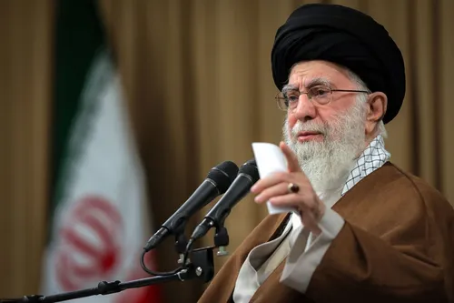 رهبر انقلاب: خون&zwnj;هایی که برای دفاع از حرم ریخته شد هدر نرفت