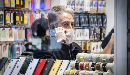 بی&zwnj;توجهی بازار موبایل به دلار + جدول