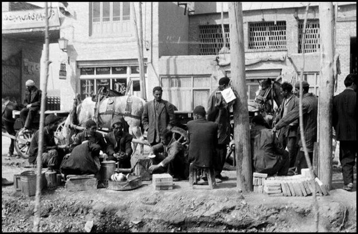 نوکر‌های قاجاری در کدام باغ‌ها تفریح می‌کردند؟