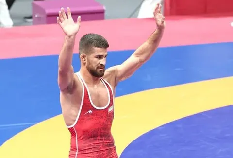 امامی با غلبه بر حریف قزاق المپیکی شد