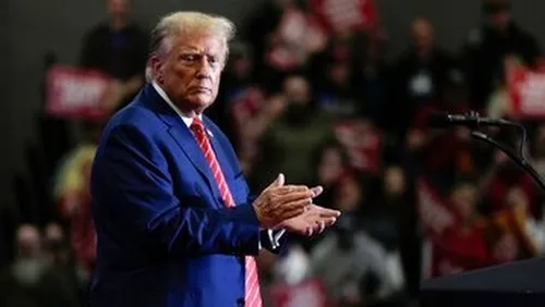 ترامپ چرا دست تنها زن کابینه بن سلمان را رها نمی‌کرد؟