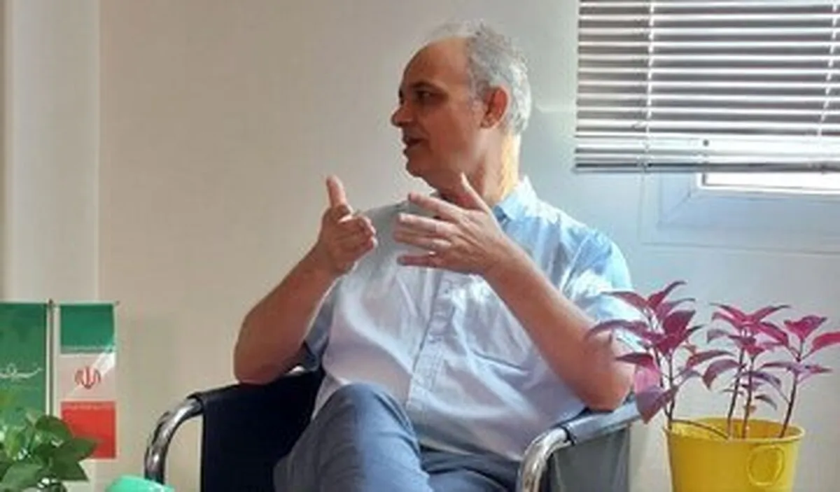 واکنش زیدآبادی به حرف‌های حدادعادل درباره ساسی مانکن