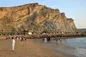 عروس دریایی ۶ مسافر نوروزی چابهار را روانه بیمارستان کرد
