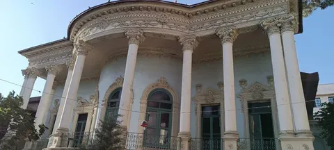 حال عمارت مستوفی‌الممالک خوب نیست