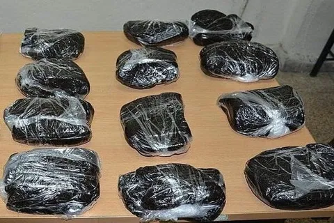 ۲.۵ کیلوگرم تریاک از معده قاچاقچیان کشف شد