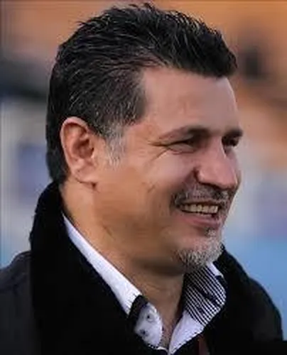 علی دایی خودش را بخواب زد تا مسولان بیدار شوند!