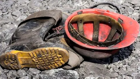 امدادگران هنوز به کارگران نرسیدند