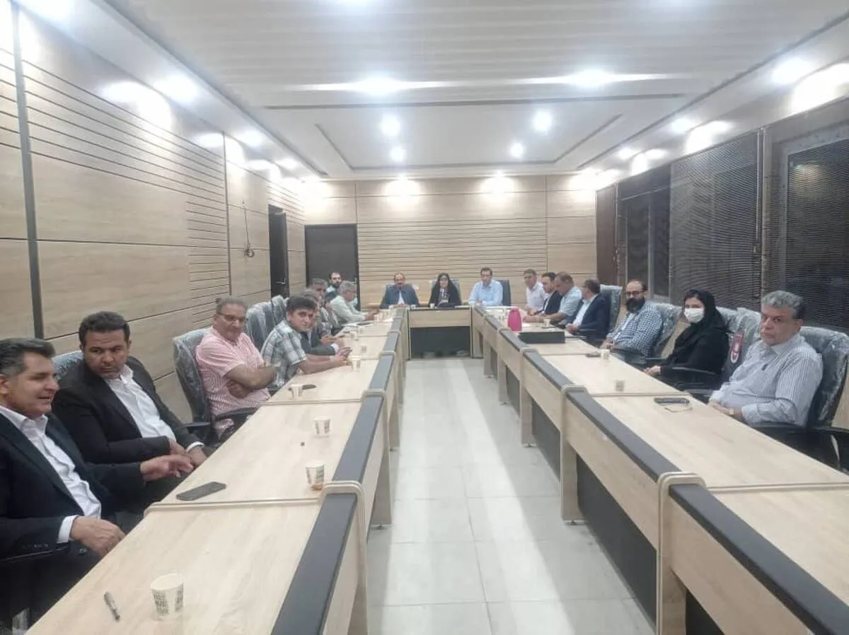 جلسه مجمع عمومی جبهه اصلاحات فارس با تاکید بر حمایت از دانش‌بنیان‌ها