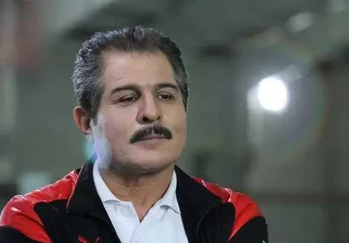 گرم کردن بازیکنان دو تیم قبل از دربی