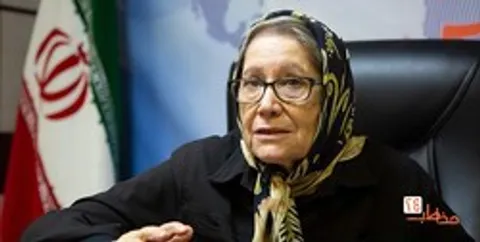 همه جا بعد از تزریق واکسن‌ فلزات روی بدن انسان مثل آهن ربا عمل می‌کند