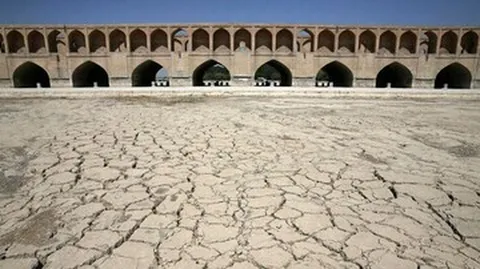 بلایی که احمدی‌نژاد بر سر منابع آبی ایران آورد