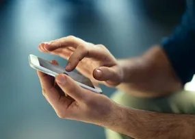 دزدیدن موبایل در روز روشن + فیلم