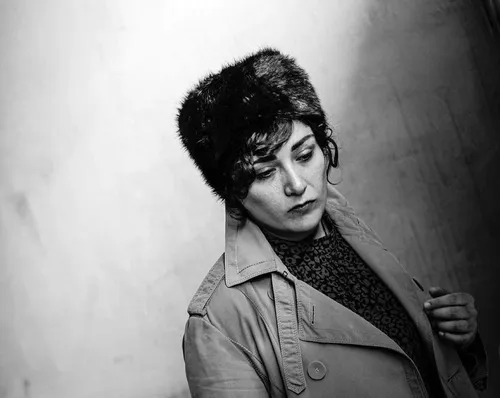 گریم سنگین باران کوثری در «بی‌همه‌چیز»