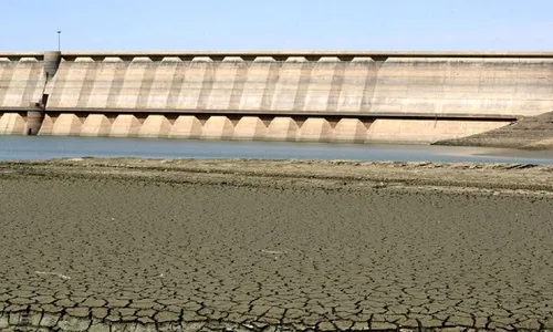 ایران؛ کم&zwnj;بارشی و احتمال جیره&zwnj;بندی آب