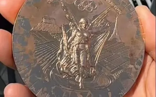 رنگ مدال&zwnj;های المپیک پاریس ۲۰۲۴ تغییر کرد؟