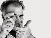 عکاس معروف ایرانی در تظاهرات فرانسه زخمی شد!