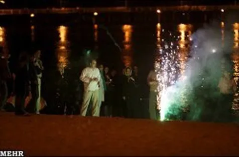 یک جشن خانوادگی در کلاس کیش/ چهارشنبه آخر سال در جزیره، یک مصدوم هم نداشت