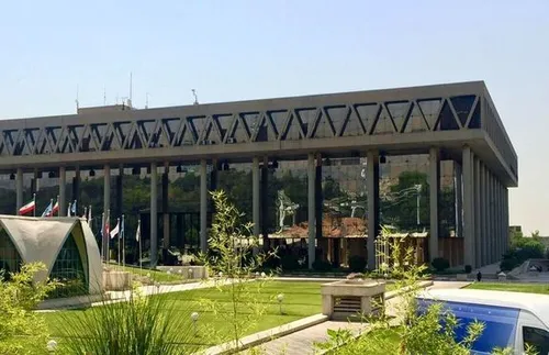 ببینید | مجری معروف صدا و سیما از ایران مهاجرت کرد