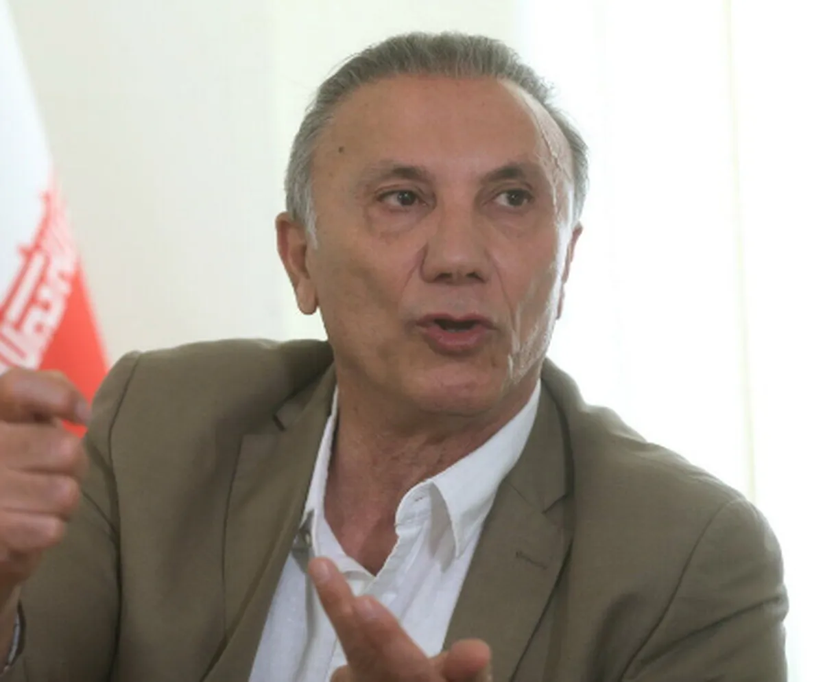 پرسپولیس در این فصل در پست‌های دفاع، هافبک و مهاجم دچار ضعف‌های شدیدی بود