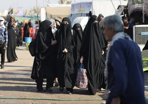 پیاده روی زائرین اربعین حسینی در مسیر نجف به کربلا