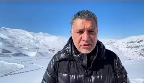 آوازخوانی عباس قادری برای علی دایی