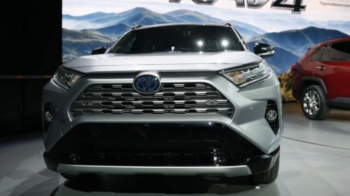 رونق بازار خودرو‌های هیبریدی به کام تویوتا شد