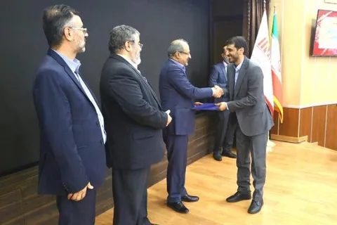 قدردانی معاون وزیر صمت و رئیس پدافند غیرعامل كشور از مدیر عامل فولاد مباركه
