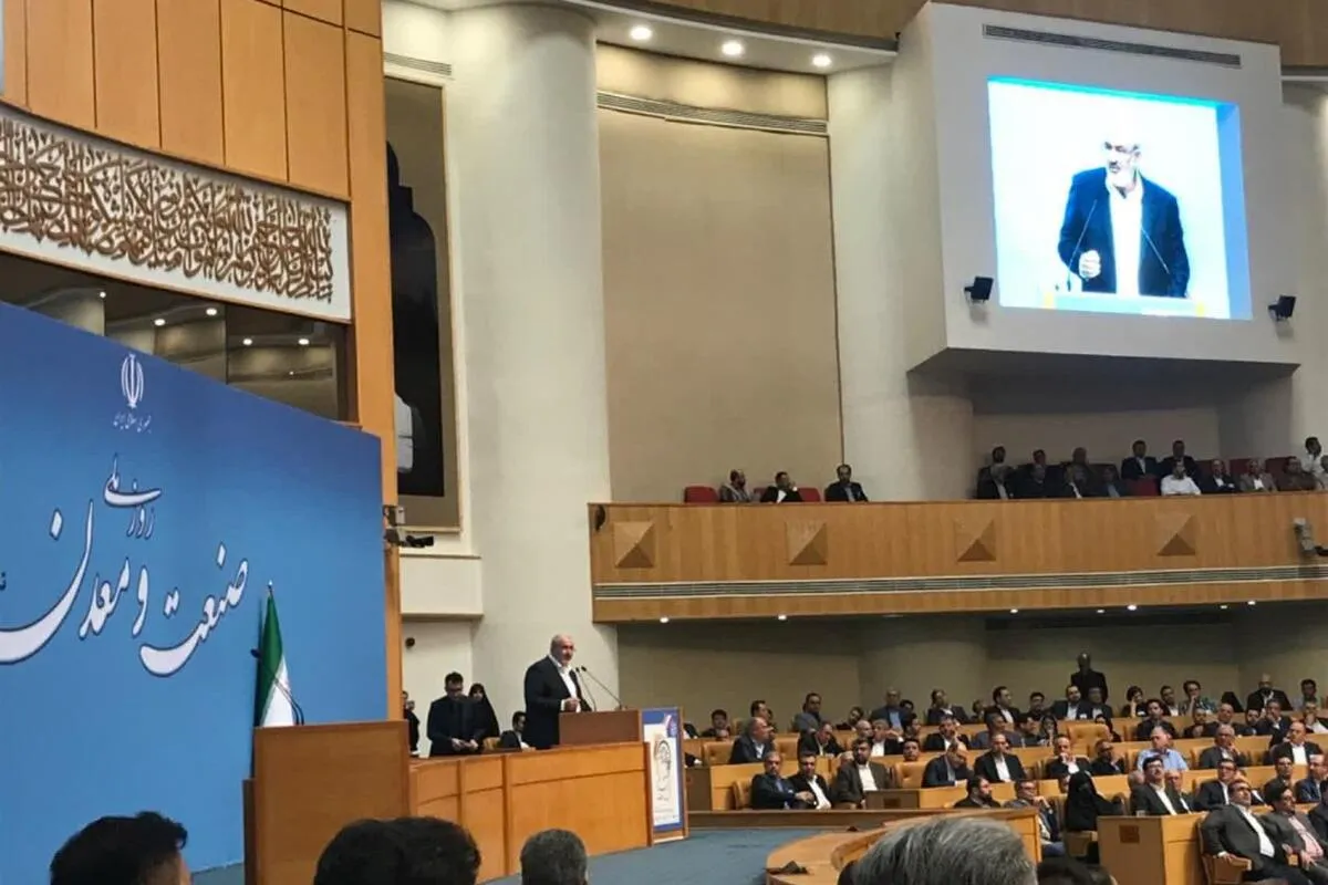 برنامه وزارت صمت برای رفع انحصار در بازار‌ها و ایجاد بازار رقابتی