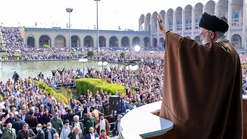 اقامه نماز عید فطر به امامت رهبر معظم انقلاب
