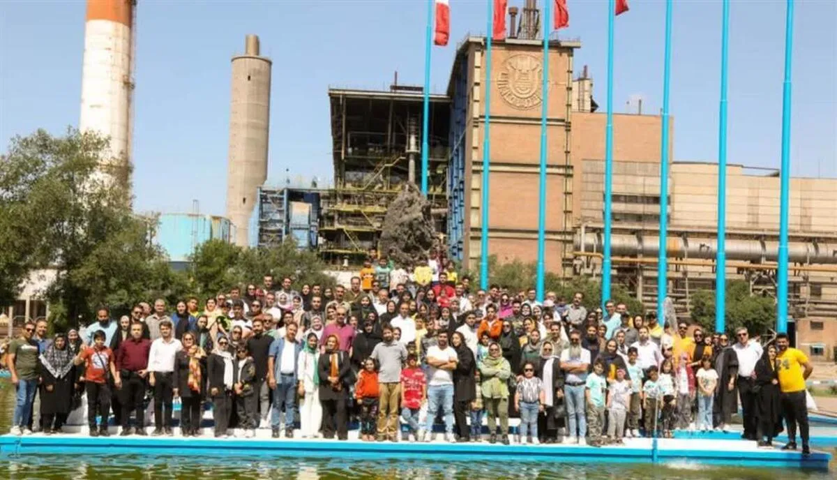 خانواده‌ها با بازدید از ذوب آهن احساس افتخار می‌کنند