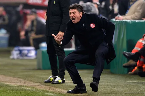 بادیگارد و ویلا و... لازم برای کار مربی خارجی در فوتبال ایران؟