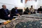 مدیرعامل شرکت مس با مادر شهیدان والامقام اصغر و حسن محمودی از شهدای صنعت مس دیدار کرد