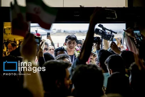 استقبال از آرین سلیمی قهرمان المپیک در زادگاه