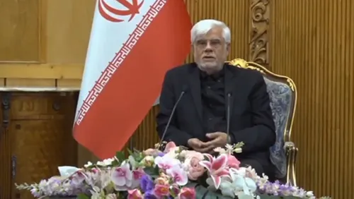 عارف برای شرکت در مراسم خاکسپاری شهید هنیه عازم قطر شد
