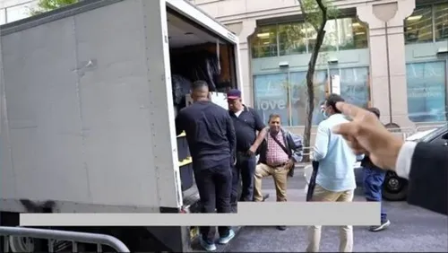 انتقاد تند همتی از رئیسی بابت ​​&laquo;کامیون سوغاتی&raquo;