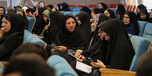 بیش از ۴۰ درصد از خبرنگاران کشور را زنان تشکیل می&zwnj;دهند