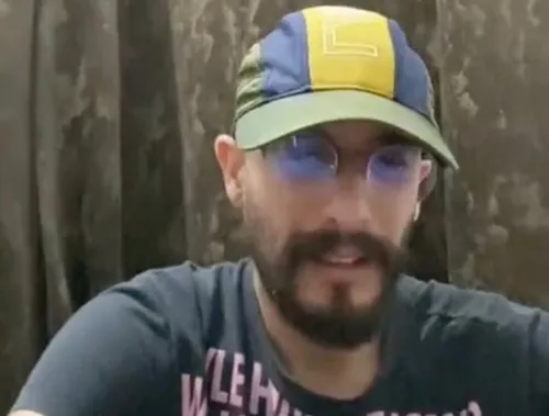 زندان به خاطر بغل کردن!