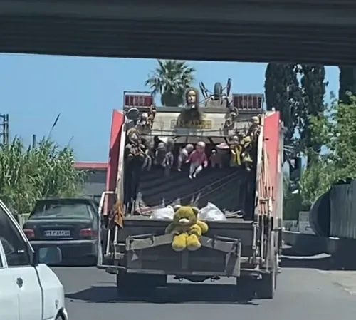 مزرعه عروسک‌ها