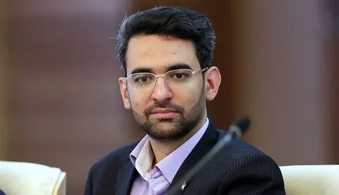 تصویری از رأی دادن مادر آذری جهرمی به پزشکیان