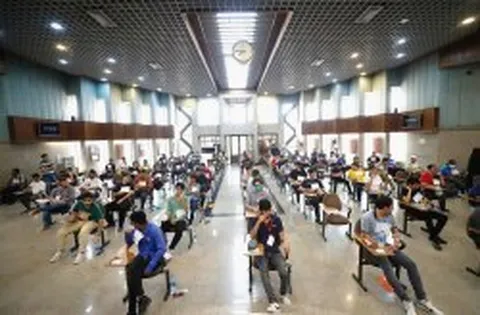 رقابت بیش از پانصد نفر داوطلب در کنکور حوزه امتحانی کیش